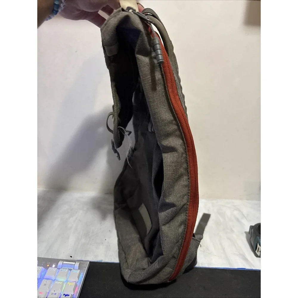 Timbuk2  Backpack Gray Travel 18
